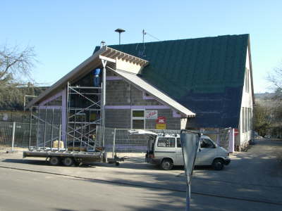 19.02.2003 "Die Fassade wird gedmmt."
