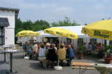 26.06.2005: Auch unter Schirmen 