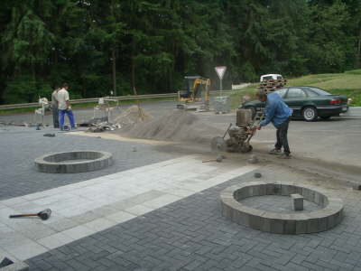 04.07.2003 "Vor dem Gemeindehaus"