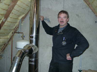 11.11.2003: Schornsteinfeger Herr Stock ...