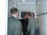 im Herren-WC ...