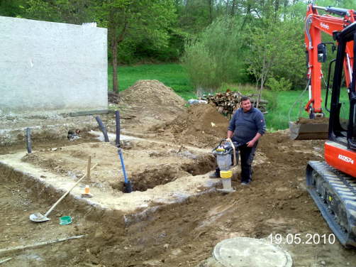 19.05.2010: Am Fundament