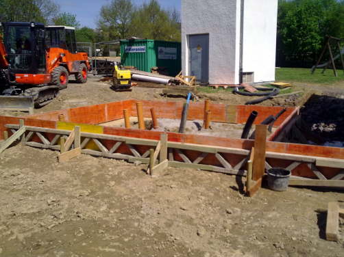 19.05.2010: Am Fundament