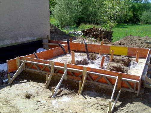 19.05.2010: Am Fundament